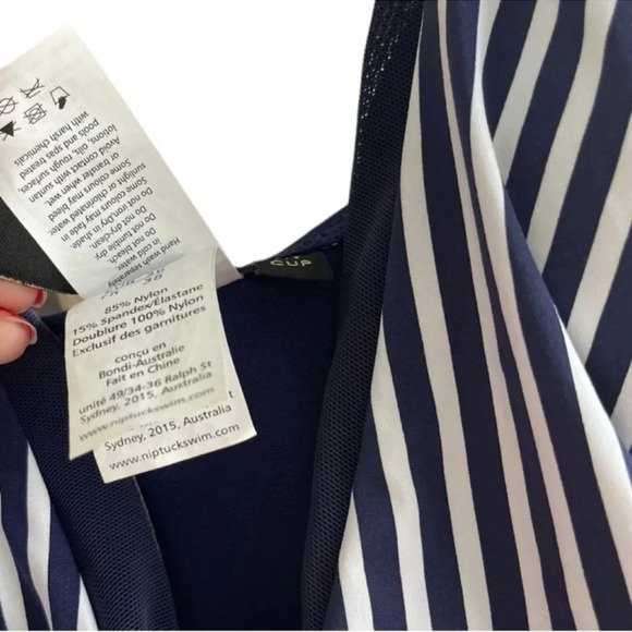 NIPTUCK Multi Fit Cup One Piece Navy Size 6 - Picture 3 of 8